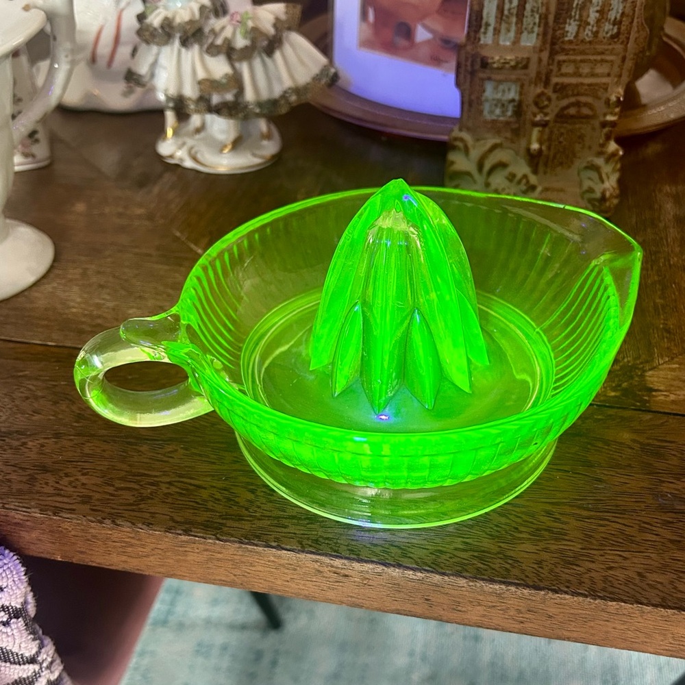 Vintage Green Glass Citrus Reamer Juicer